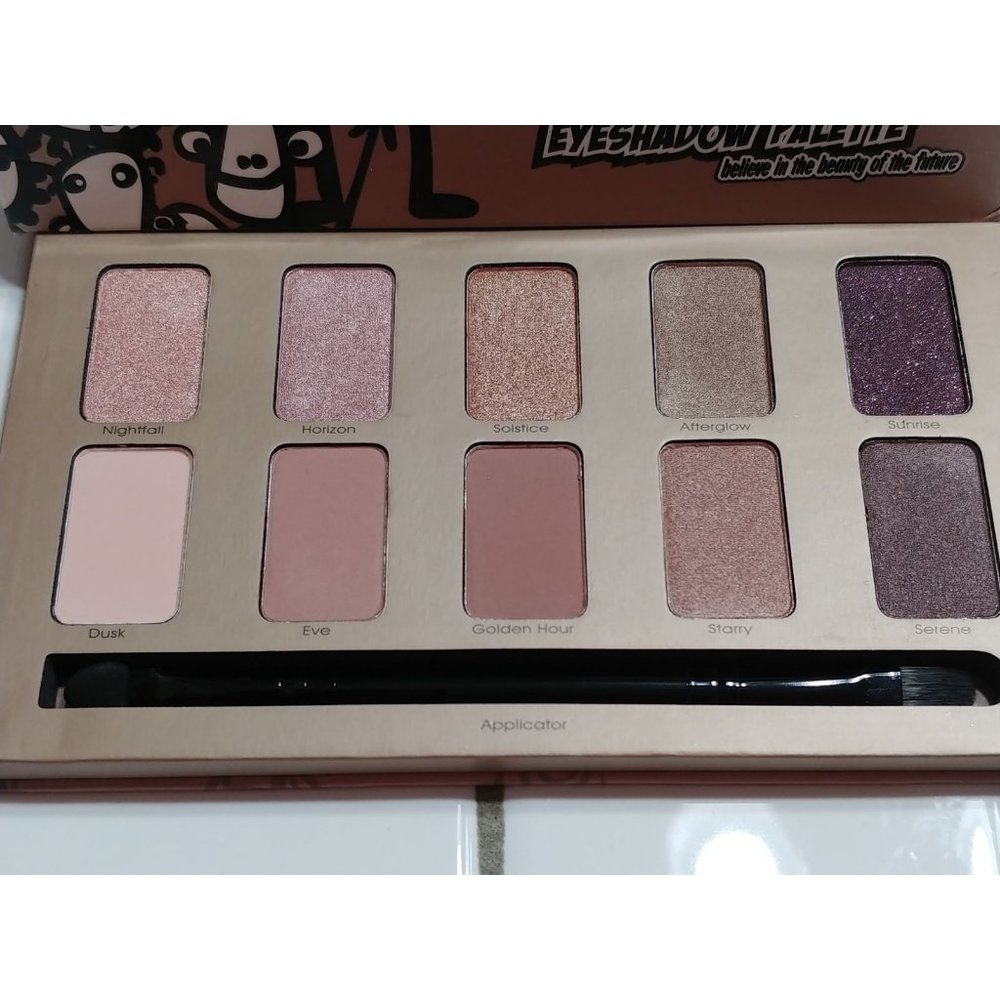 eyeshadow Palette